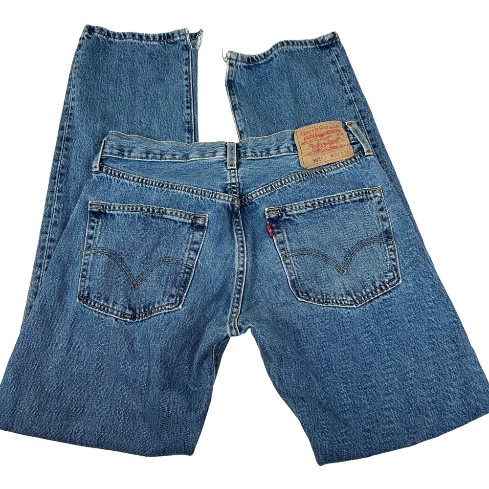 Levi's 501-0193 Relaxed Fit Blue Jeans‎ dark wash distressed